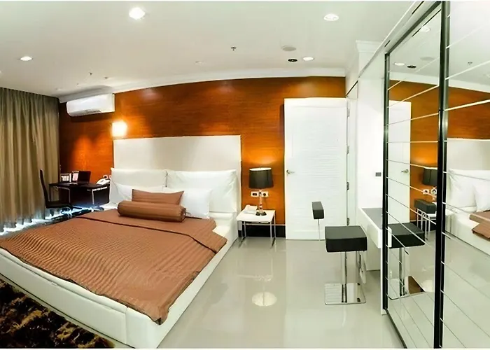 1million Dollar Lovely Large Asoke Mrt Bts Asoke * Bangkok